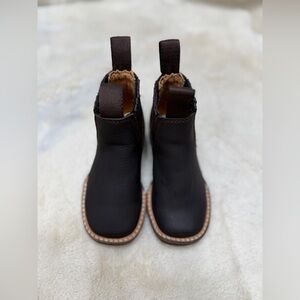 Brown Chelsea Boots with Elastic Panels and Low Heel